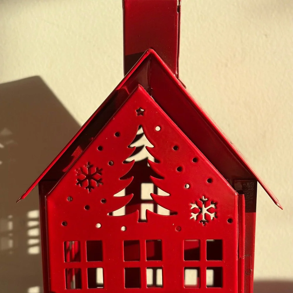 Red‎ Metal Christmas House Lantern LED Tea Light Holiday Decor Tree Snowflake